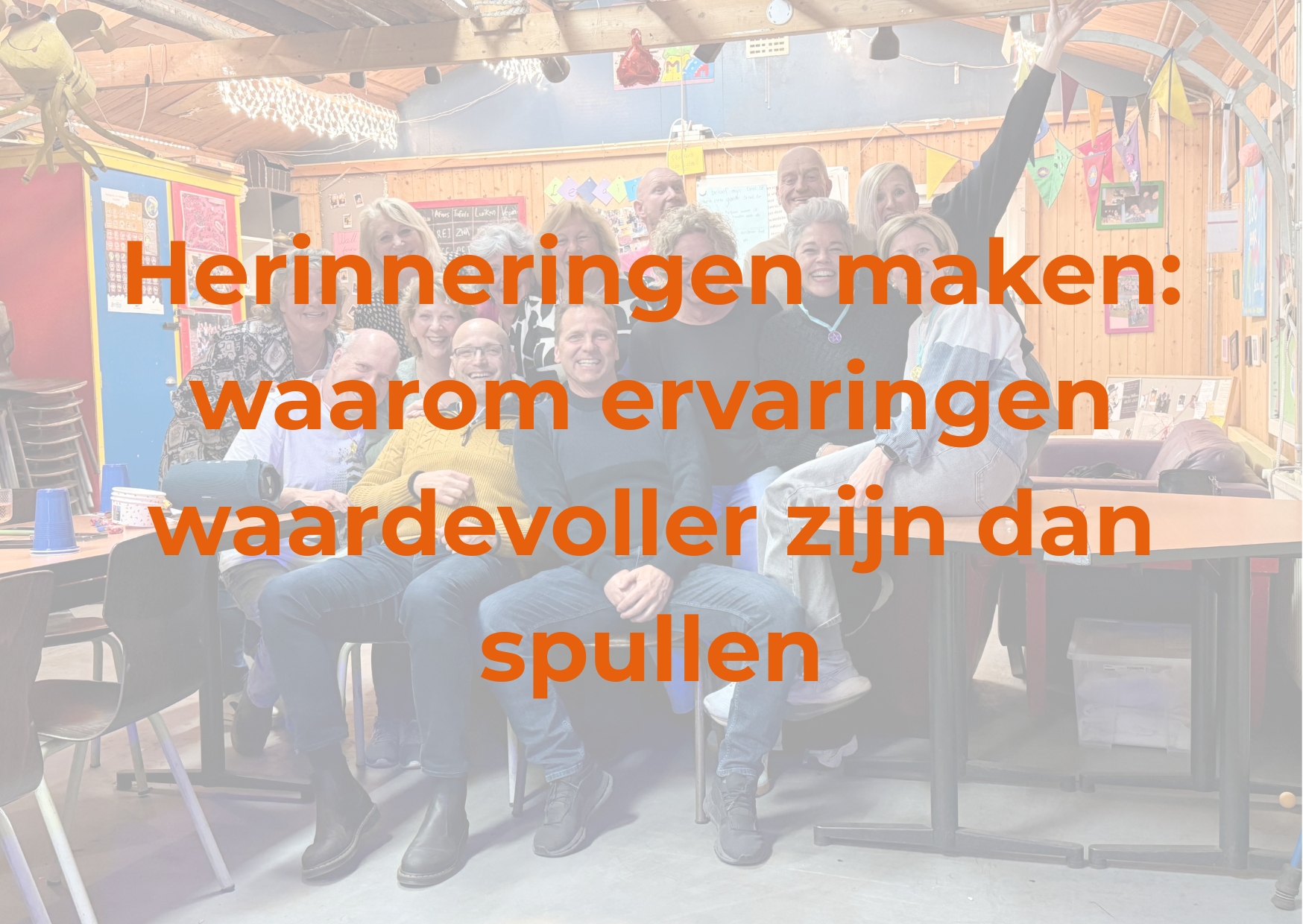 Herinneringen maken is waardevoller dan spullen kopen. Ontdek waarom ervaringen zoveel geluk geven en hoe je samen met partner, gezin of vrienden blijvende herinneringen creëert."